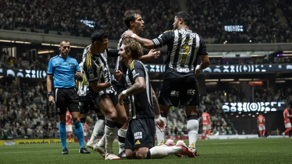Atlético-MG decepciona e fica no empate com o Cienciano