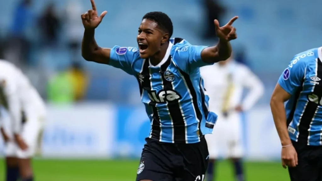 Grêmio conta com Riquelme para vencer na Sul-Americana