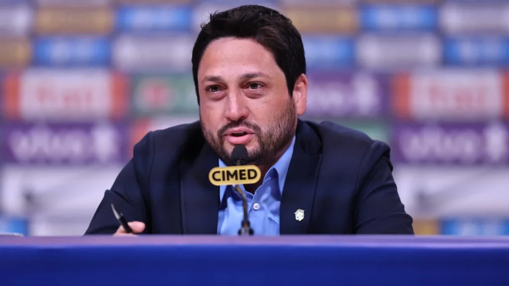 Arthur Elias fala sobre a mudança de posição no ranking da Fifa