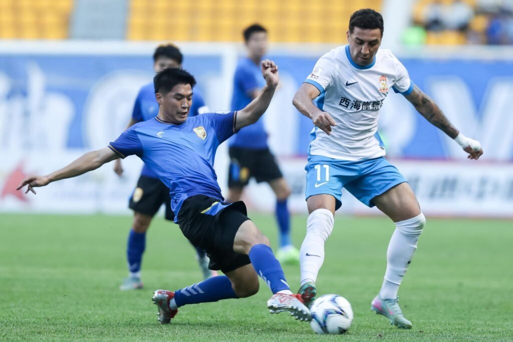 Com gol de Davidson, Qingdao West Coast avança na Copa da China