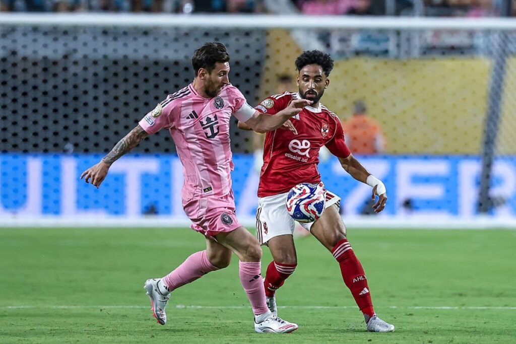 Copa do Mundo de Clubes estreia com empate sem gols