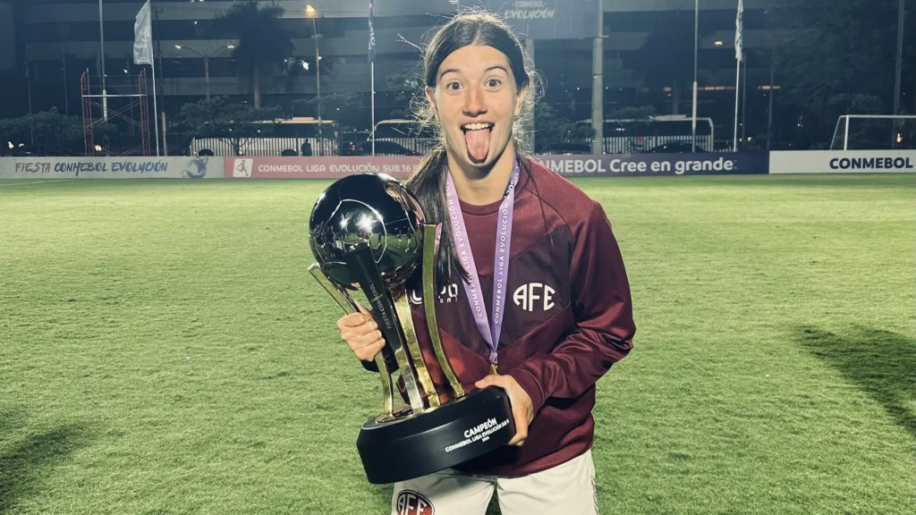 Júlia Rosado fala sobre o desejo de jogar a Copa do Mundo sub-17