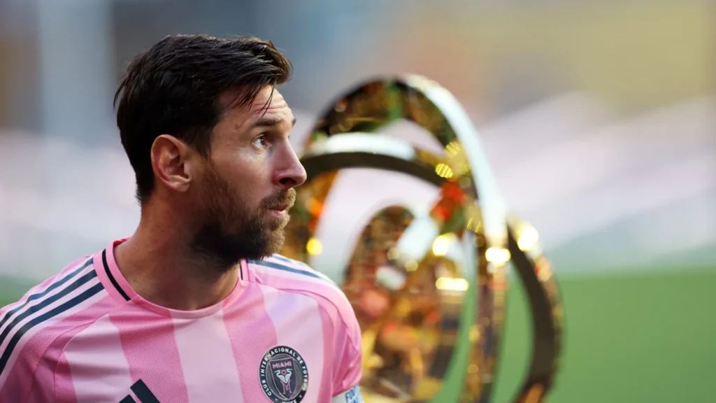 Messi ganha mais do que todo o elenco do Palmeiras
