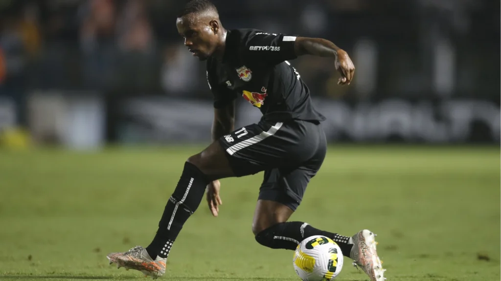 Nicola esclarece chances de Helinho jogar o Brasileirão