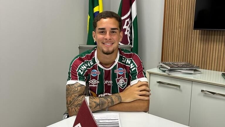 Palmeiras não exerce opção de compra e Agner retorna ao Flu