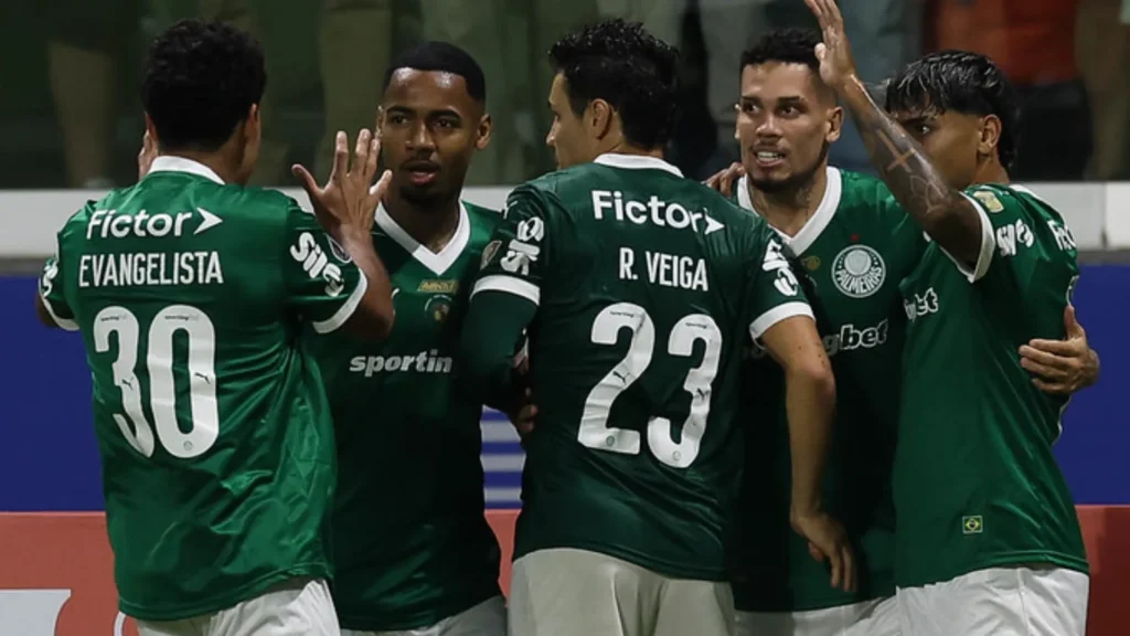 Palmeiras não perderá posição no Brasileiro antes de paralisação