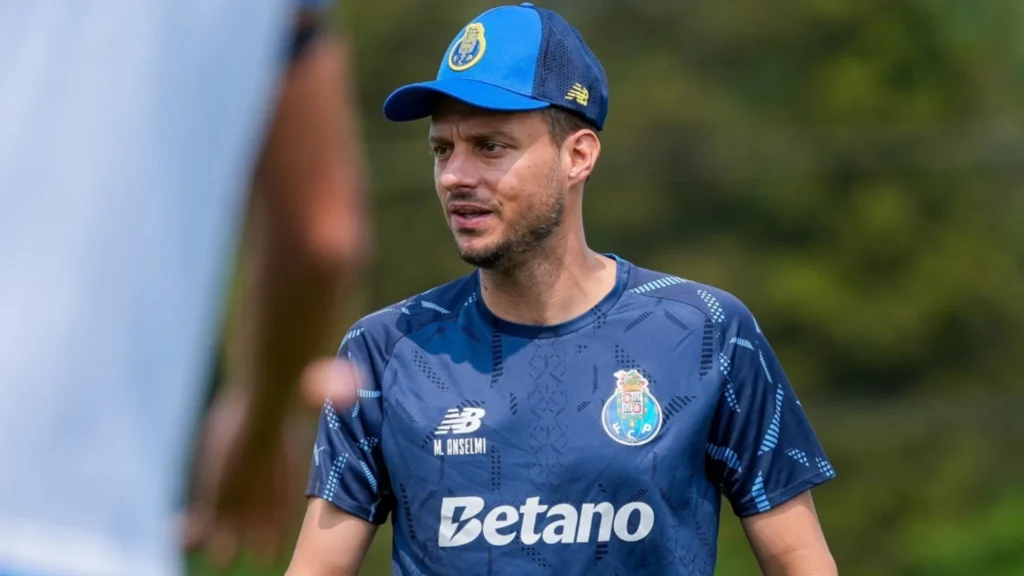 Técnico do Porto exalta grandeza do Palmeiras antes do Mundial