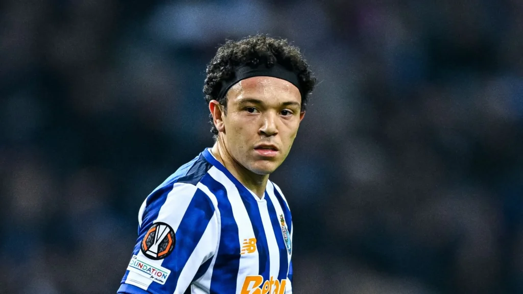Torcedores do Grêmio aprovam volta de Pepê, do Porto, por empréstimo